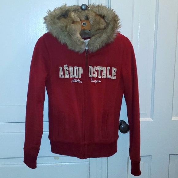 Aeropostale Sweaters - Aeropostale zip hoodie faux fur lined
